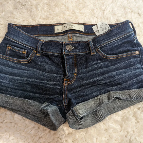 Abercrombie and Fitch jean shorts - Picture 2 of 3